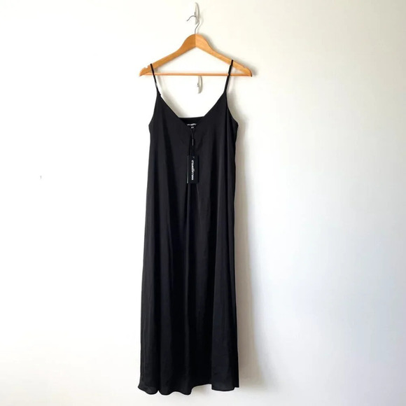 Karl Lagerfeld Paris Pleated Sleeveless Skinny Strap Midi Dress NWT Black Size 8 - Picture 2 of 6